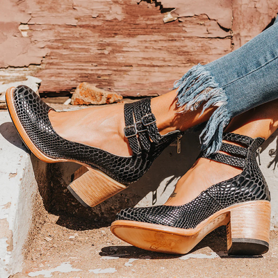 Ginevra™ | Pumps med flera remmar och tjock sula