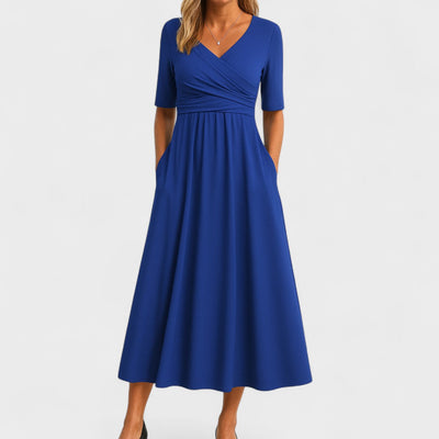 Joanna – Elegant Midiklänning för Alla Tillfällen