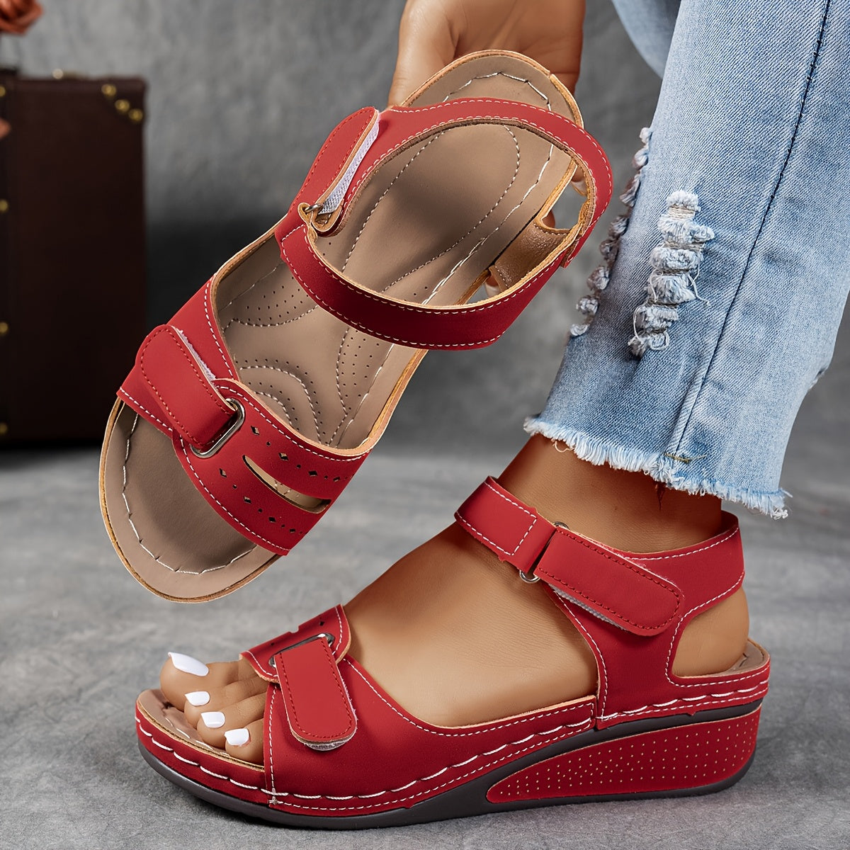Aldona - Ortopediska sandaler med kilklack