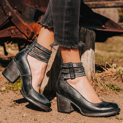 Ginevra™ | Pumps med flera remmar och tjock sula