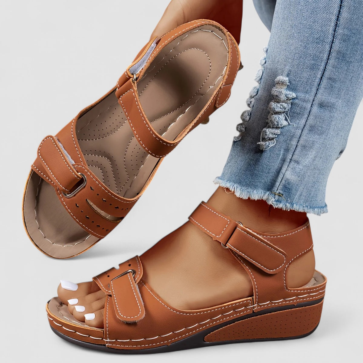 Aldona - Ortopediska sandaler med kilklack