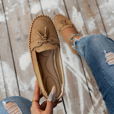 Nadine | Klassiska loafers med tofsdetalj