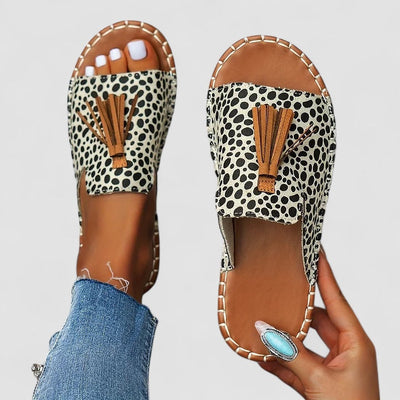 Leena - Bekväma och Platta Ortopediska Sandaler