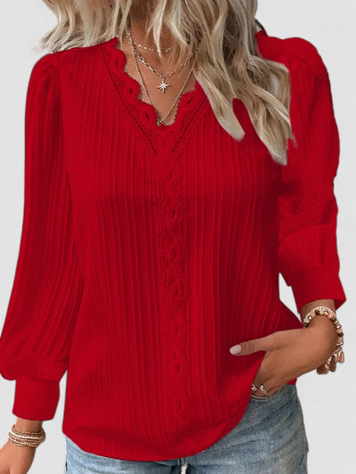 Selvie – Blus med spetskant och veck