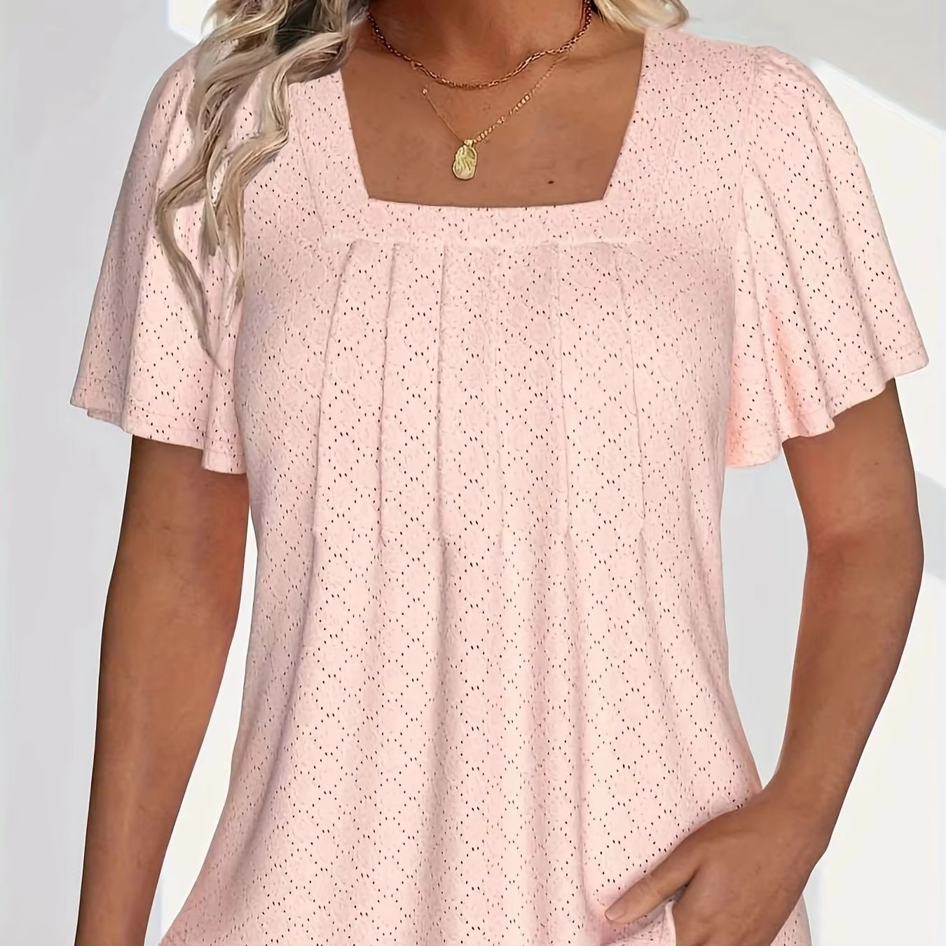 Mirelle – Blus med fyrkantig halsringning och textur