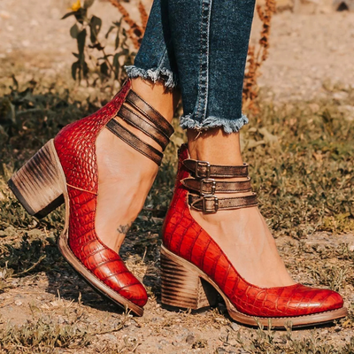 Ginevra™ | Pumps med flera remmar och tjock sula